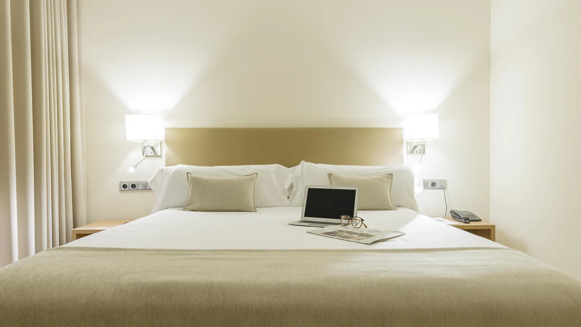 Aparthotel Mariano Cubi Barcelona