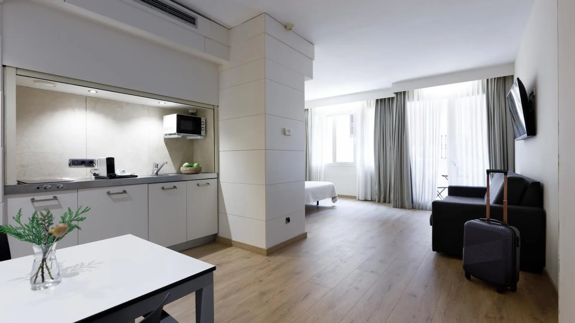 **** Hotel Aparthotel Mariano Cubi Barcelone Espagne