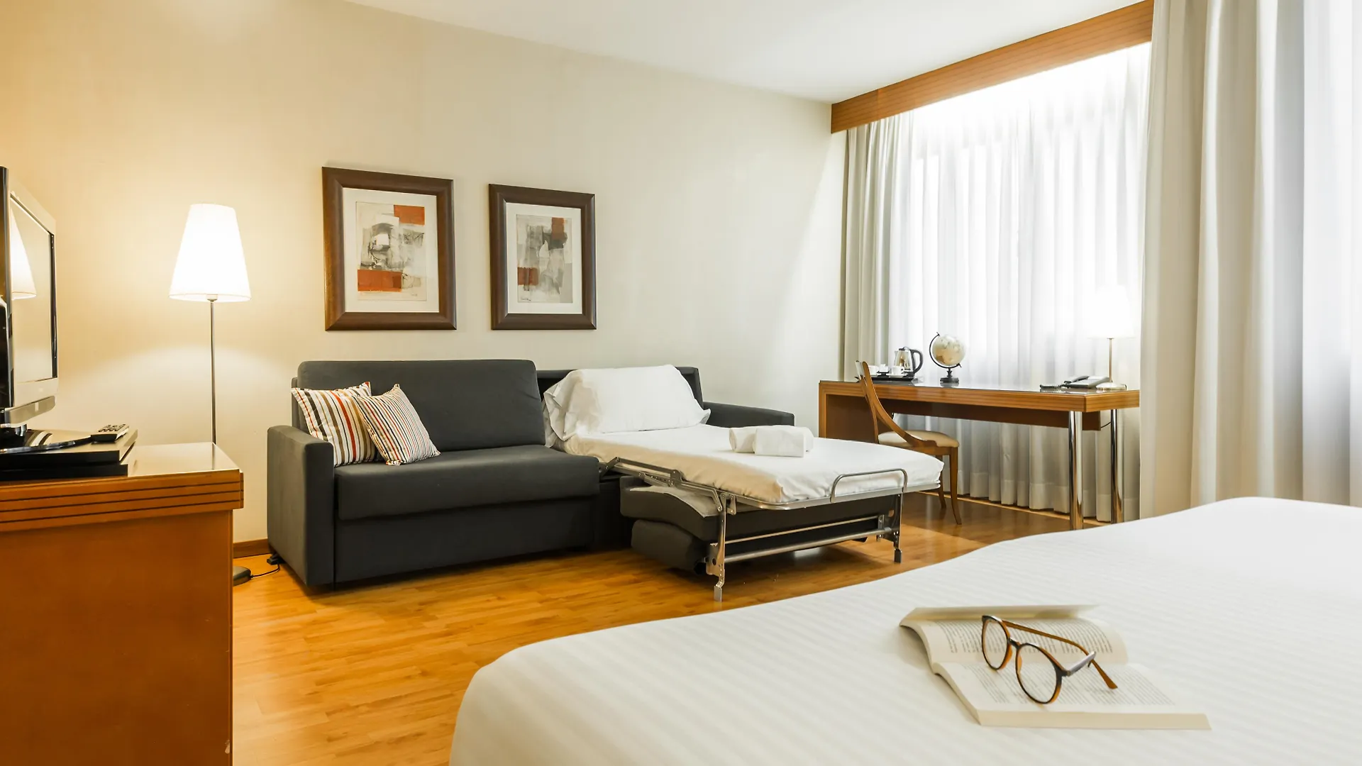 Aparthotel Mariano Cubi Barcelona
